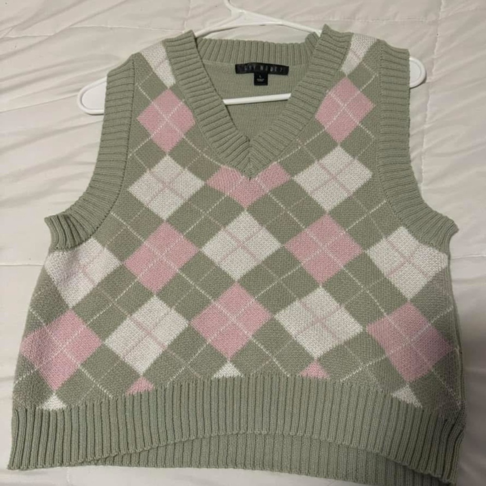 Forever 21 Pink and White V-Neck Sweater